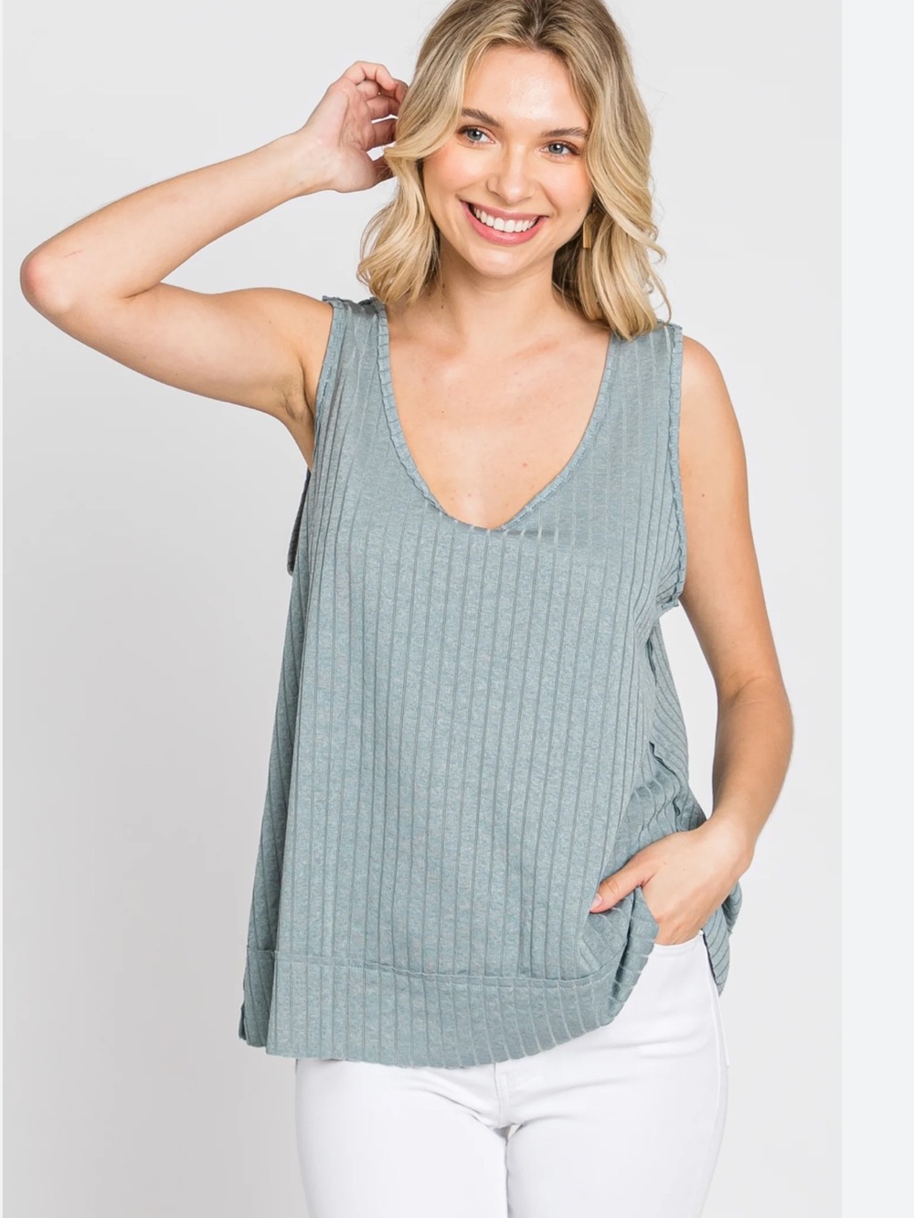 Wilfred Aritzia Flowy Summer Tank blue green colour size Medium